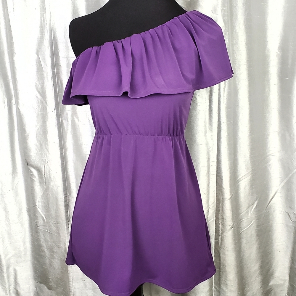 !SALE! Margaret Miller Boutique XS Purple Off the Shoulder Ruffle Top